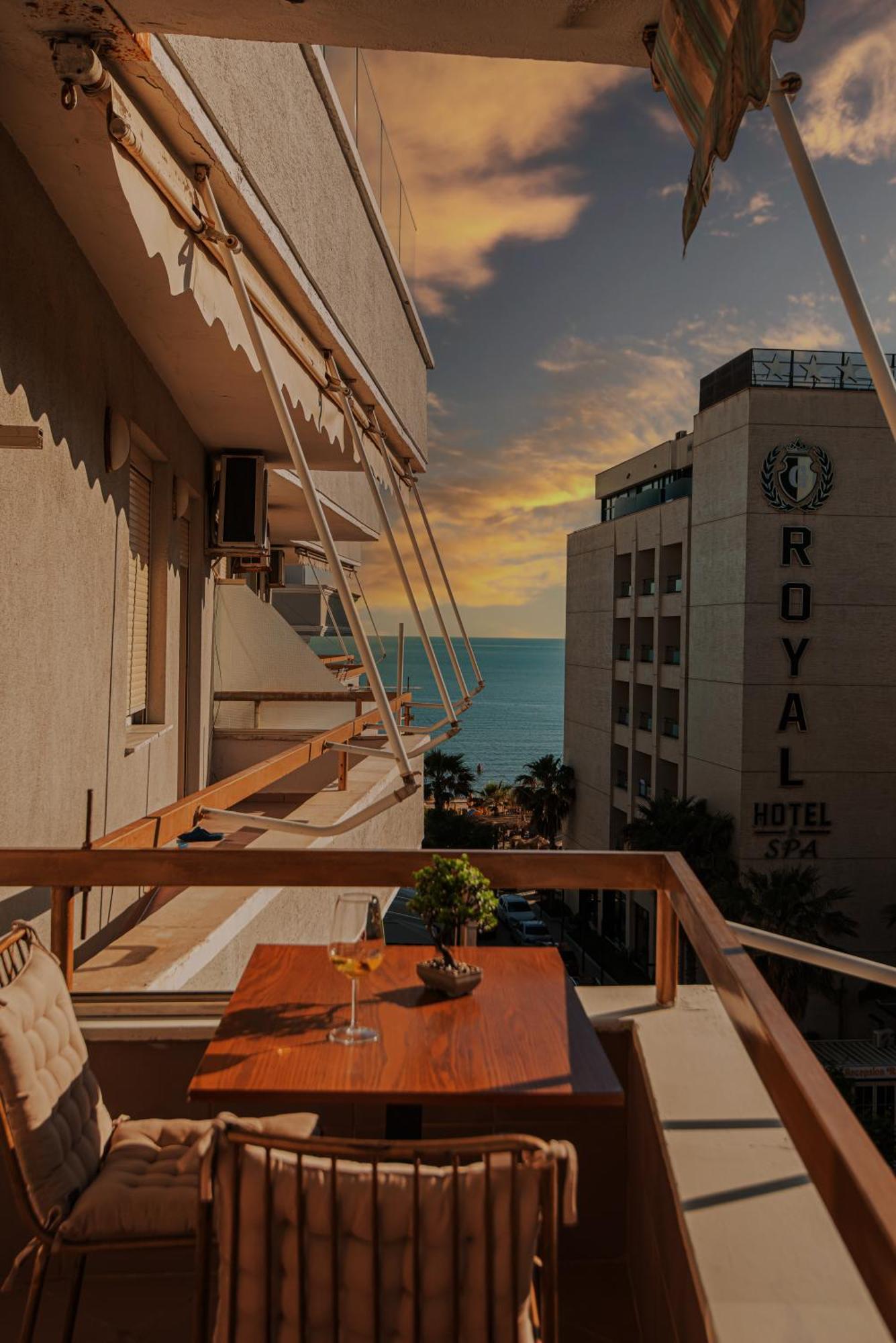 Vivi'S Seaside Apartment Durrës Exterior foto